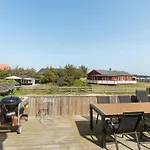 Thilla - 100m From The Sea By Interhome