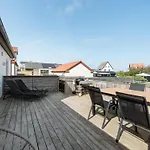 Thilla - 100m From The Sea By Interhome